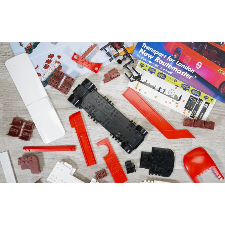 Transport for London New Routemaster - Airfix QUICK BUILD