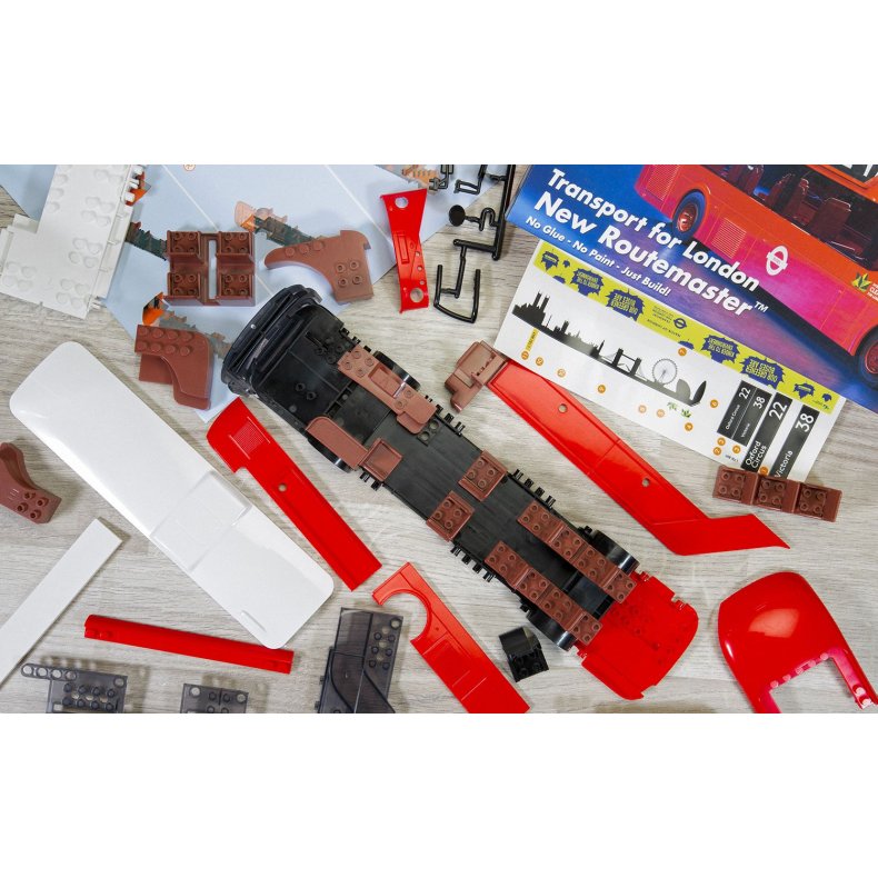 Transport for London New Routemaster - Airfix QUICK BUILD
