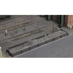 Slaggedepot (tilbehr og vrige bygninger medflger ikke) - H0 - Artitec