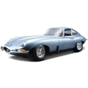 Jaguar E-type coup (1961), light blue metallic - 1:18 - Bburago