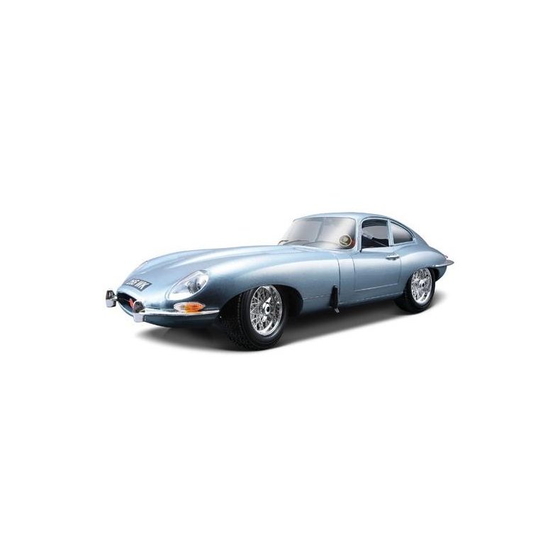 Jaguar E-type coup&eacute; (1961), light blue metallic - 1:18 - Bburago