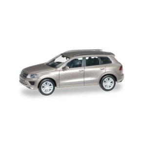 VW Touareg, sand gold metallic - 1:87 / H0 - Herpa