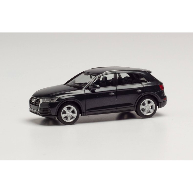 Audi Q5, manhattan gray metallic - 1:87 / H0 - Herpa