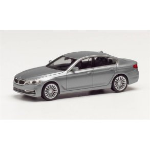 BMW 3'er Limousine, mineral gray metallic - 1:87 / H0 - Herpa