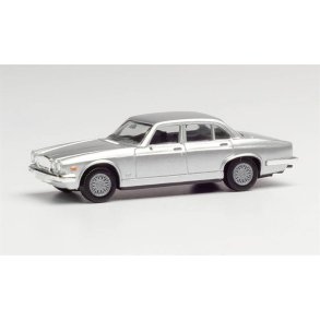 Jaguar XJ 6, silver metallic - 1:87 / H0 - Herpa