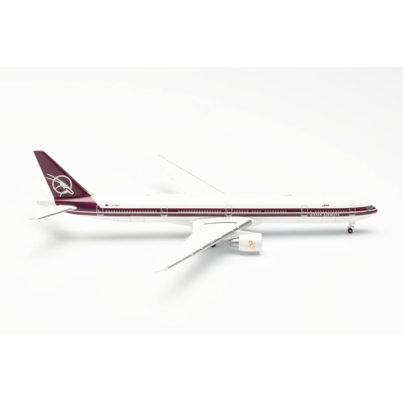 Qatar Airways Boeing 777-300ER - 25 Years of Excellence &#150; A7-BAC - 1:500 - Herpa