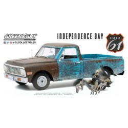 1971 Chevrolet C-10 with Alien Figure "Independence Day (1996)" - 1:18 - Highway 61 / Greenlight