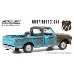 1971 Chevrolet C-10 with Alien Figure "Independence Day (1996)" - 1:18 - Highway 61 / Greenlight