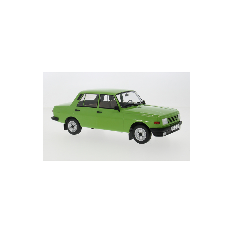 Wartburg 353, grn, 1985 - 1:18 - Model Car Group