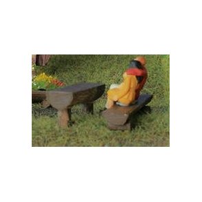 Rasteplads bnk, trstammer (2 bnke + 1 bord, uden figurer)