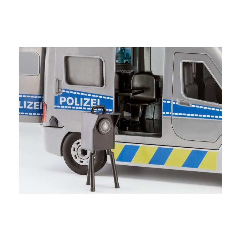 Police Van - 1:20 - Junior Kit - Revell
