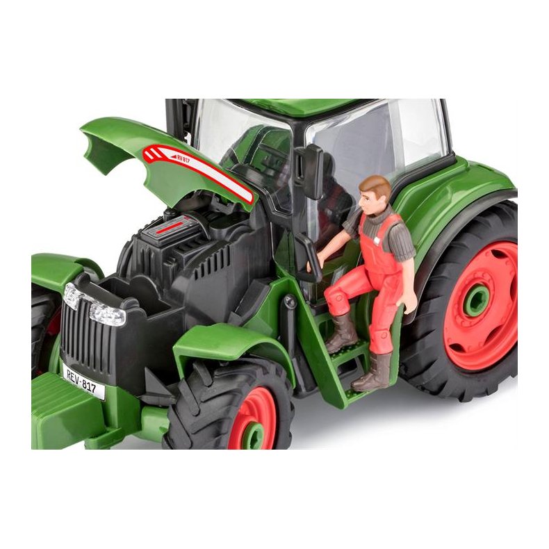Tractor &amp; Trailer with Figure - 1:20 - Junior Kit - Revell