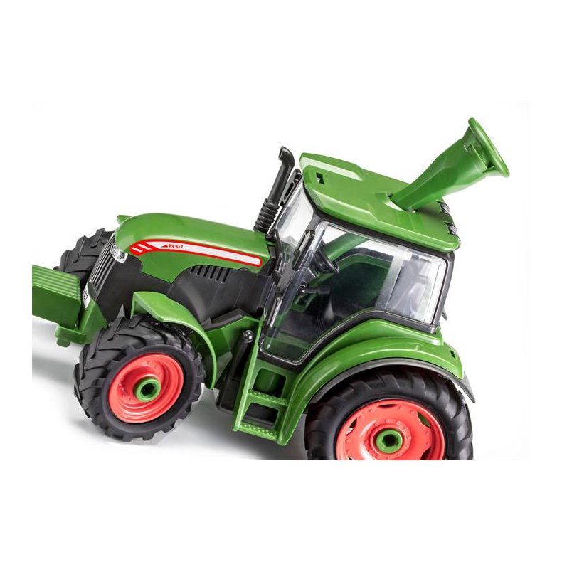 Tractor &amp; Trailer with Figure - 1:20 - Junior Kit - Revell