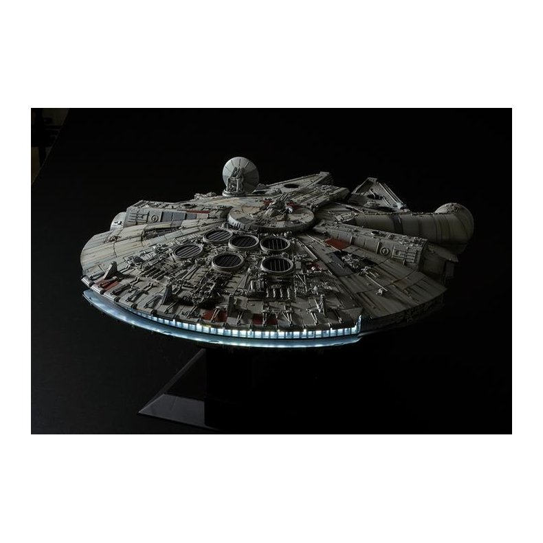 STAR WARS Millennium Falcon "Perfect Grade" - 1:72 - Revell/BANDAI