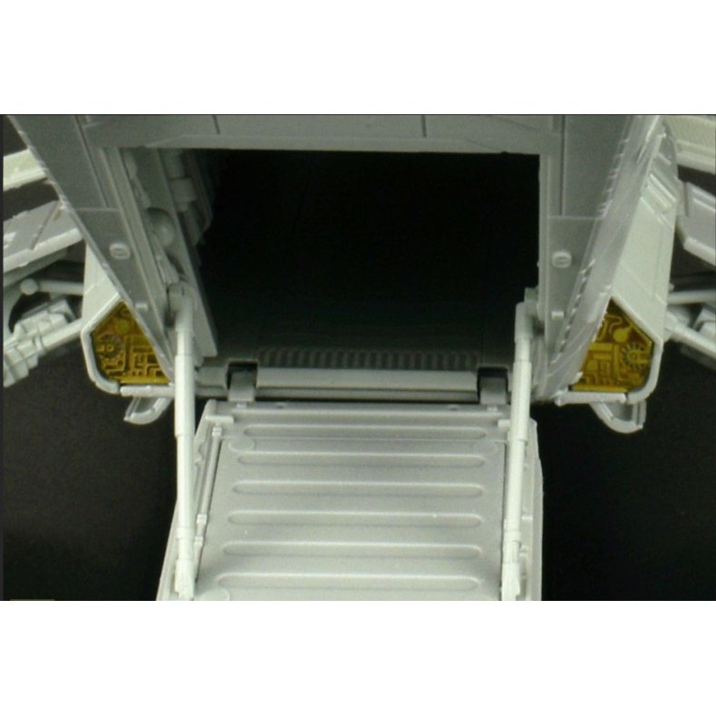 STAR WARS The Mandalorian: Razor Crest - Platinum Edition - 1:72 - Revell