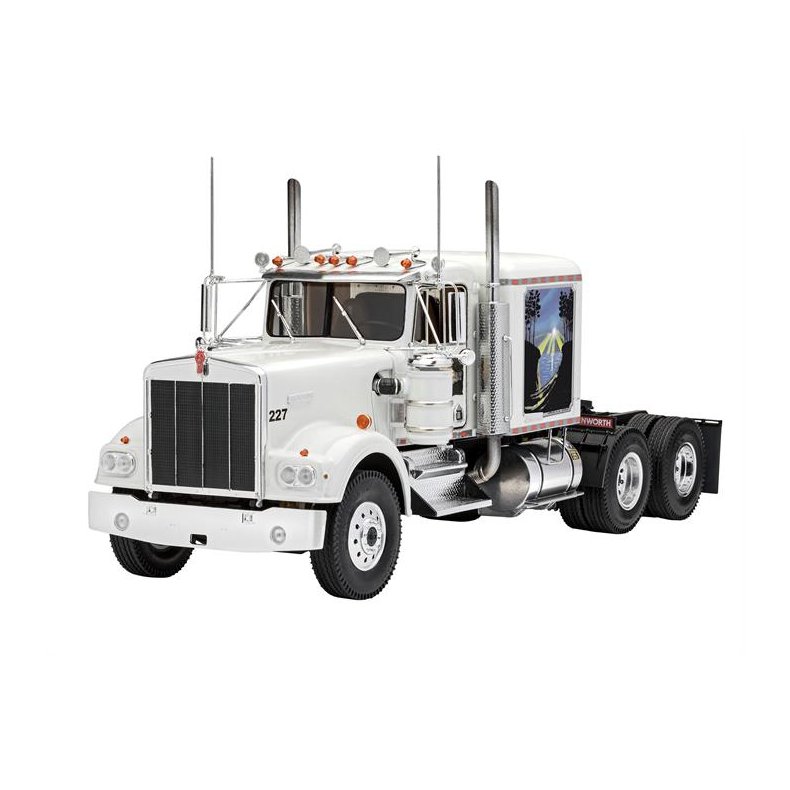 Kenworth W-900 - 1:25 - Revell