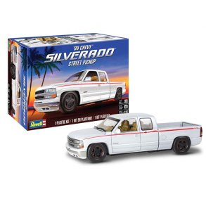1999 Chevy Silverado Custom Pickup - 1:25 - Revell-Monogram (US varenummer: 85-4538)