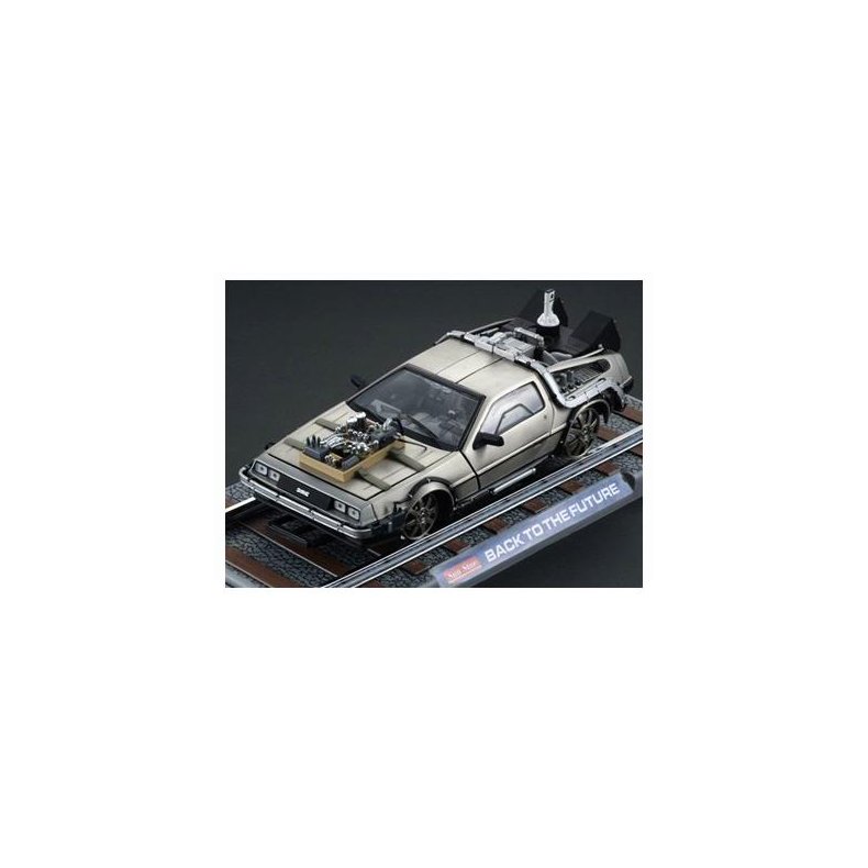 DeLorean "Back to the Future" Part III Railroad version - 1:18 - Sun Star