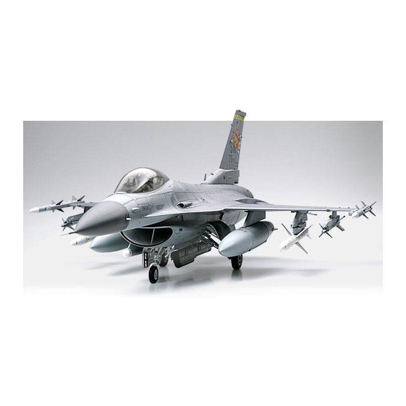 F-16CJ Block 50 Fighting Falcon - 1:32 - Tamiya